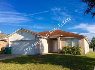 102 Sandstone Trl, Crestview, FL 32539