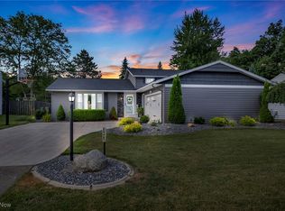 20487 White Bark Dr, Strongsville, OH