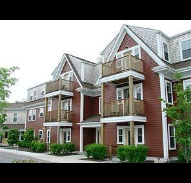 1st image of 751 Metacom Ave Unit 12