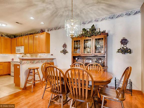 5th image of 13849 Dahlia Dr