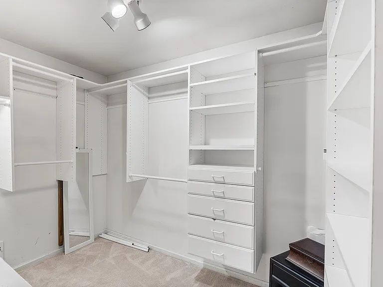 70 Hartley Ln — Photo 15