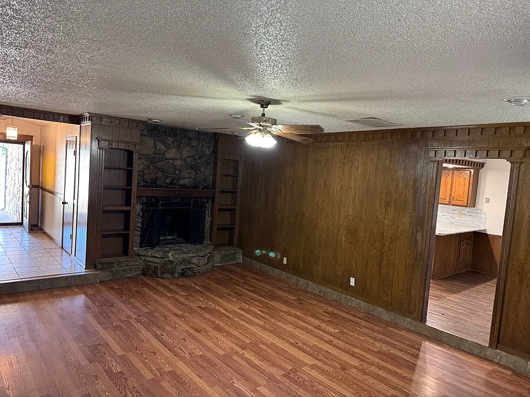 617 John F Kroutil Dr — Photo 8