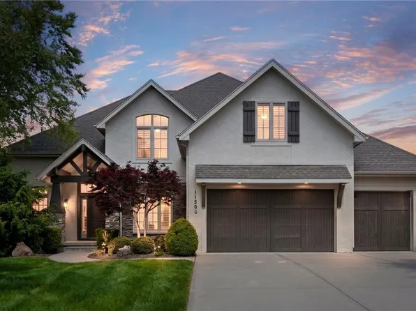 11500 W 166th St, Overland Park, KS 66221