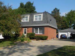 4120 77th Street Cir, Urbandale, IA 50322