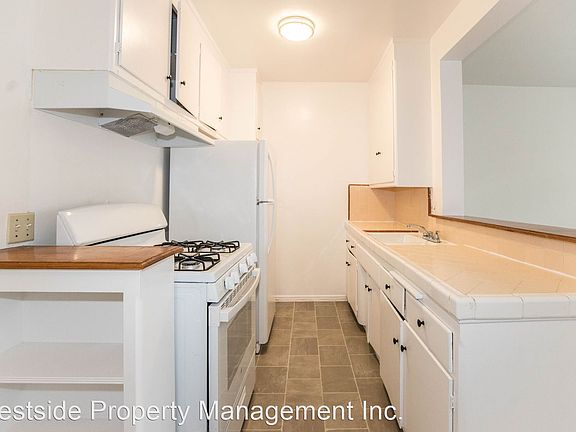4th image of 145 N La Peer Dr APT 7