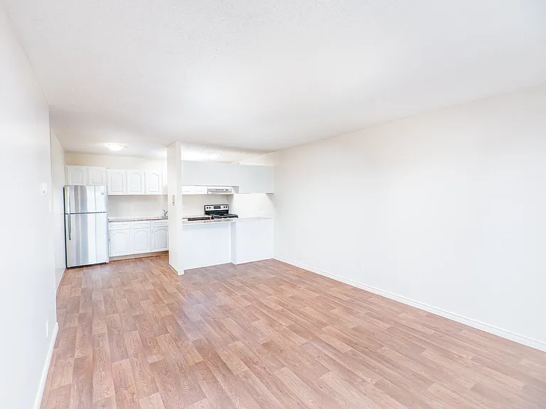 2120 Southland Dr SW — Photo 15