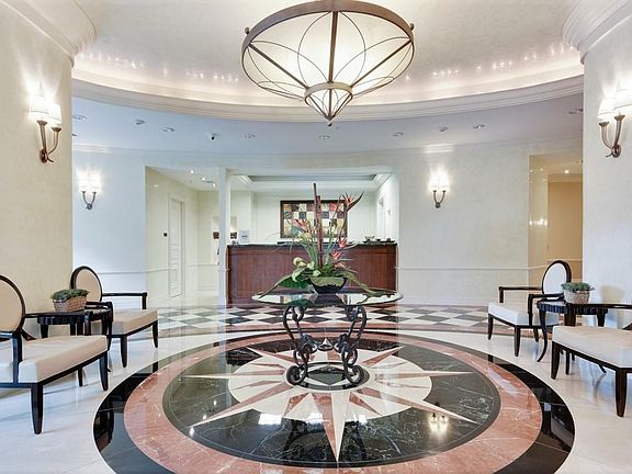 3rd image of 403 S Sapodilla Ave APT 112