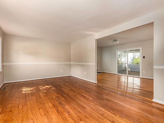 3rd image of 4224 Kincaid Ct