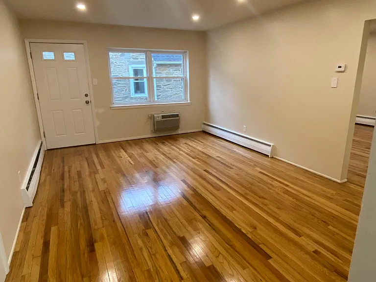 2510 Harding Ave #1 — Photo 6