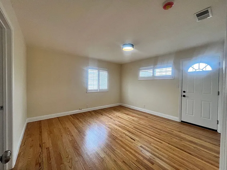 8096 Juniper Ave — Photo 10