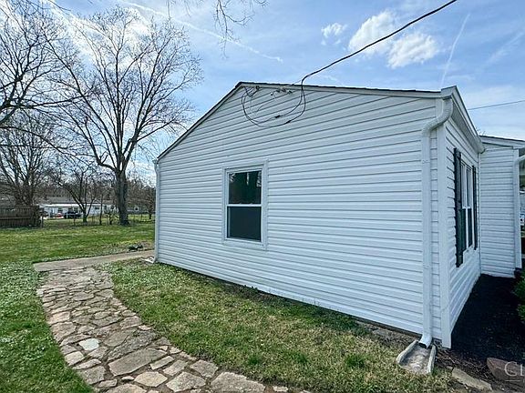 3rd image of 134 Whippoorwill Dr