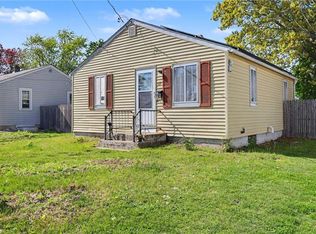 87 Easton Ave, Warwick, RI 02888