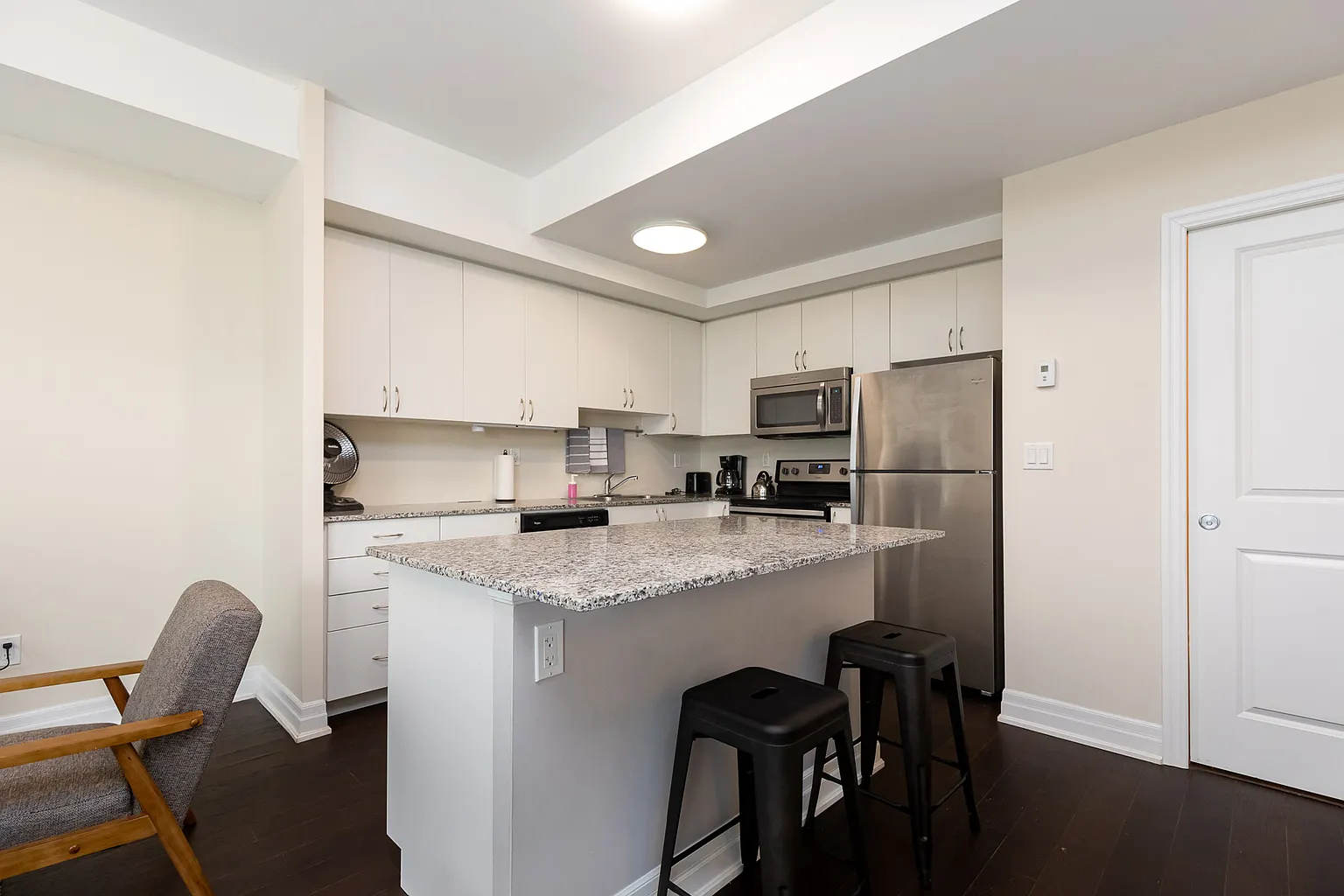 380 Wallace Ave #444663 photo 1