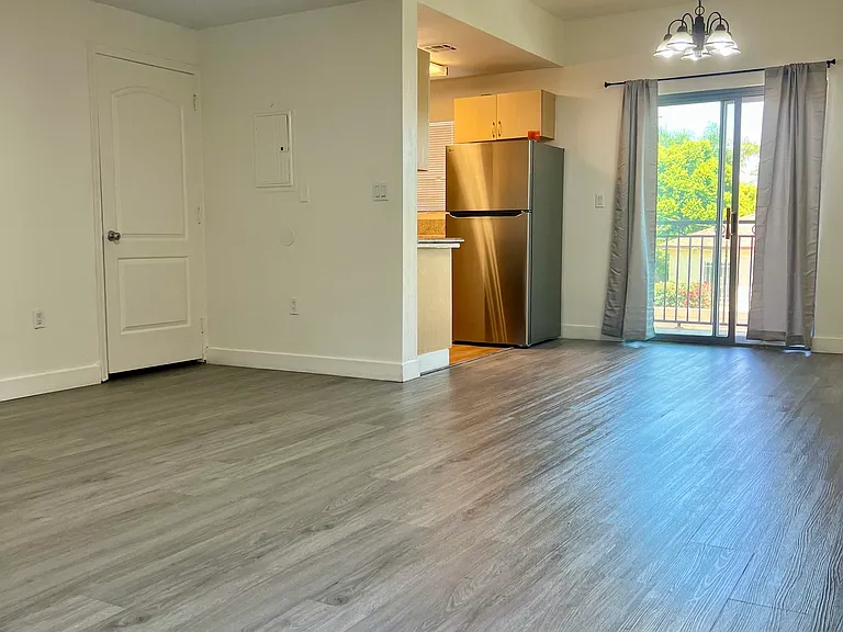 14655 Vanowen St — Photo 3