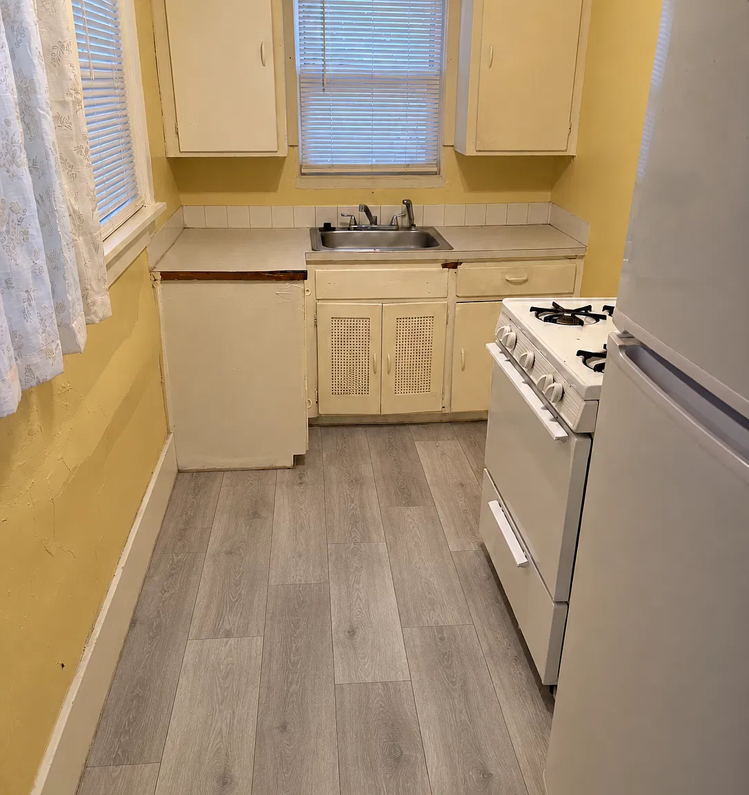 326 Western Ave/1106 W 3rd St - 3 — Photo 2