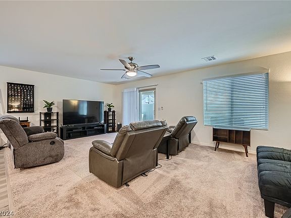 5th image of 621 Abrazar Ave
