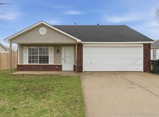 1925 Bristol Rd, Claremore, OK 74017