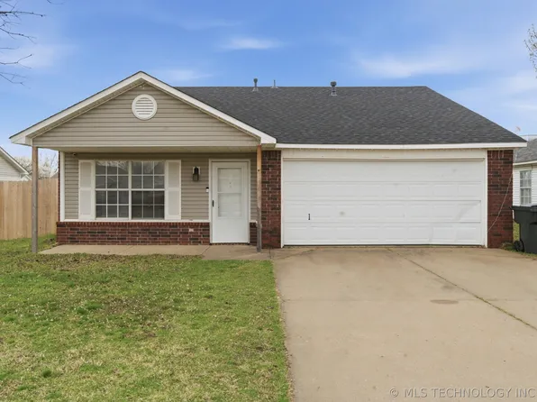 1925 Bristol Rd, Claremore, OK 74017