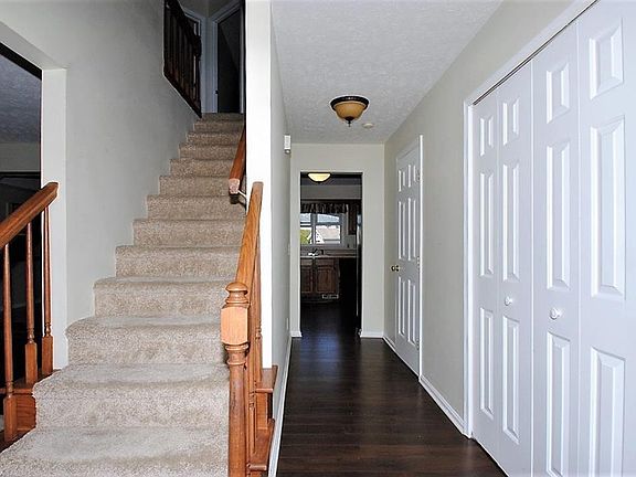 2nd image of 33165 Brackenbury Dr