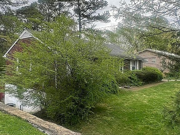 3rd image of 548 Brewer Dr