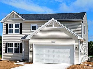 8382 Majestic Blvd, Fowlerville, MI 48836