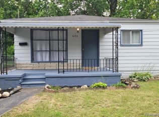 606 E Milton Ave, Hazel Park, MI