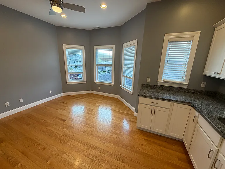 285 Crescent Ave #3 — Photo 9
