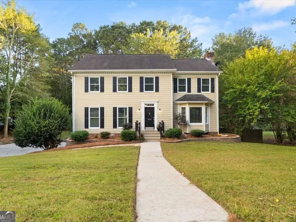 1423 Summit Chase Dr, Snellville, GA 30078
