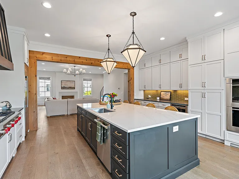8808 Edgecomb Dr — Photo 14