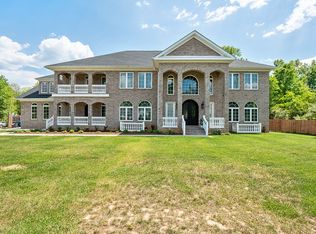 12251 Blue Topaz Ln, Fairfax, VA 22030