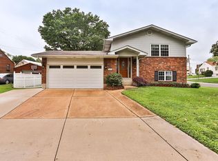 9405 Radio Dr, Saint Louis, MO