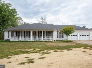 1549 Lee Peters Rd, Loganville, GA 30052