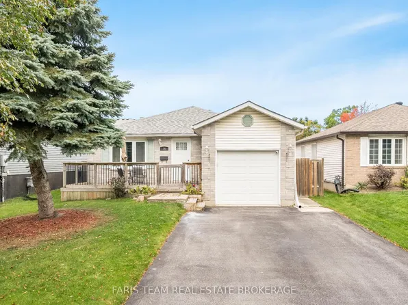 24 Laurie Cres, Barrie, ON L4M 6C7