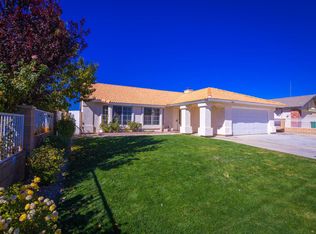 37403 Whitehall Ln, Palmdale, CA 93550