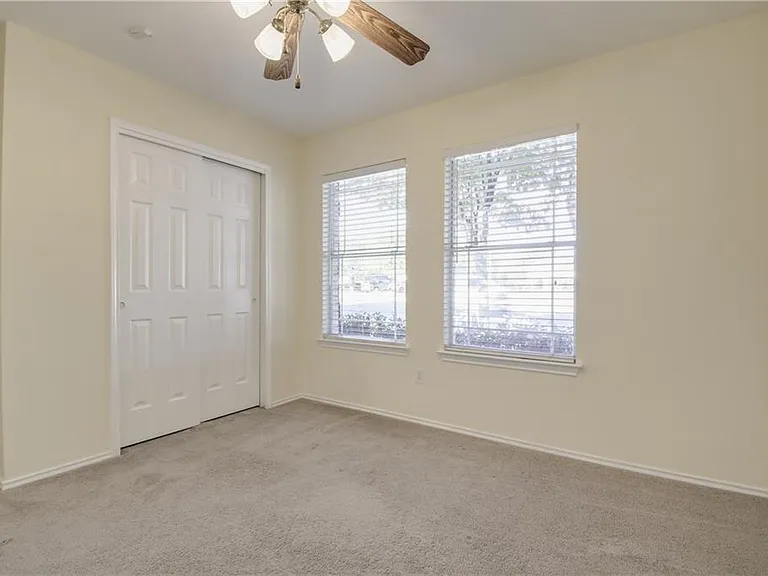113 Spur Cv — Photo 20