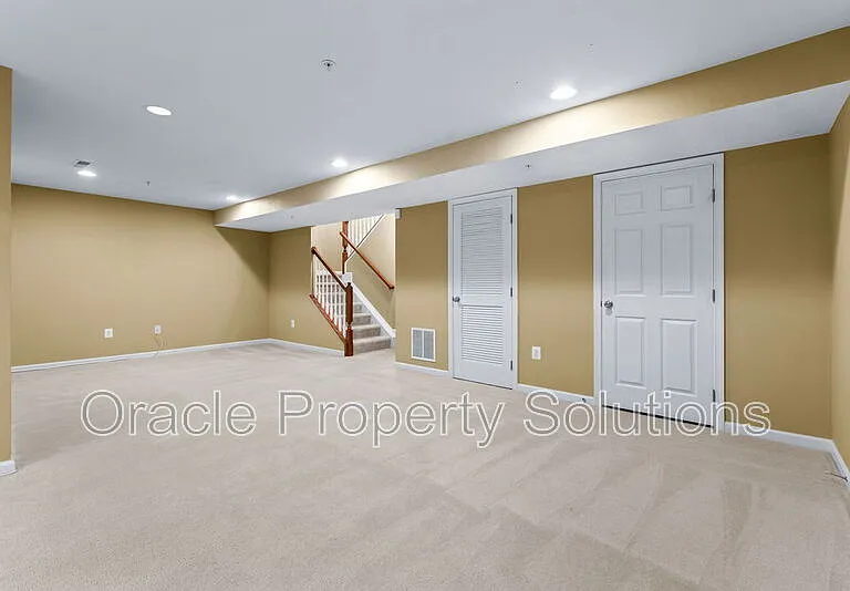 7550 Maidenhead Dr — Photo 29