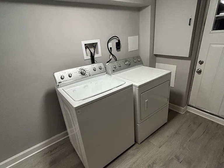 2644 Harlem Ave — Photo 13
