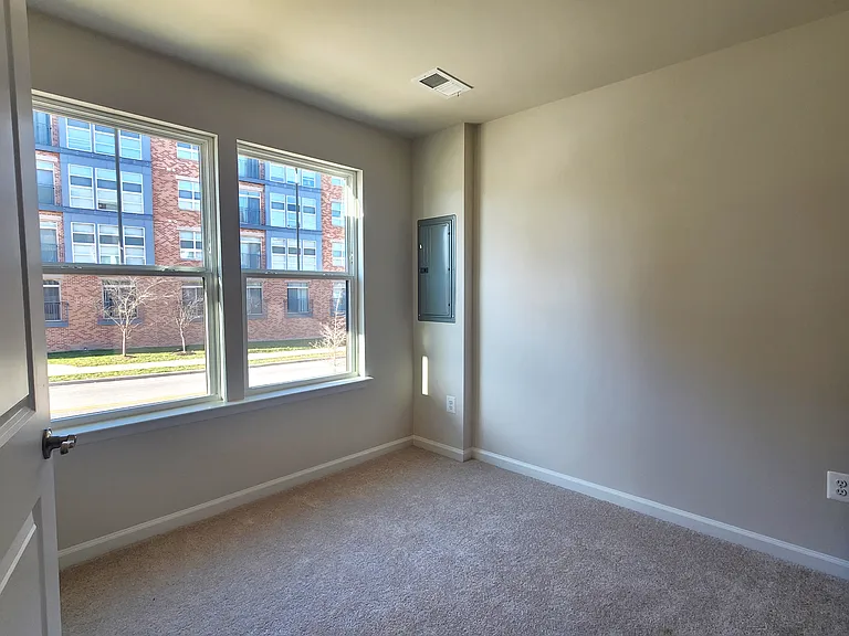 5929 Northwest Dr — Photo 20