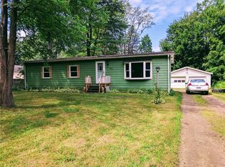 900 Sirak Dr, Fairview, PA 16415