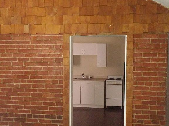 exposed brick wall unit 3
