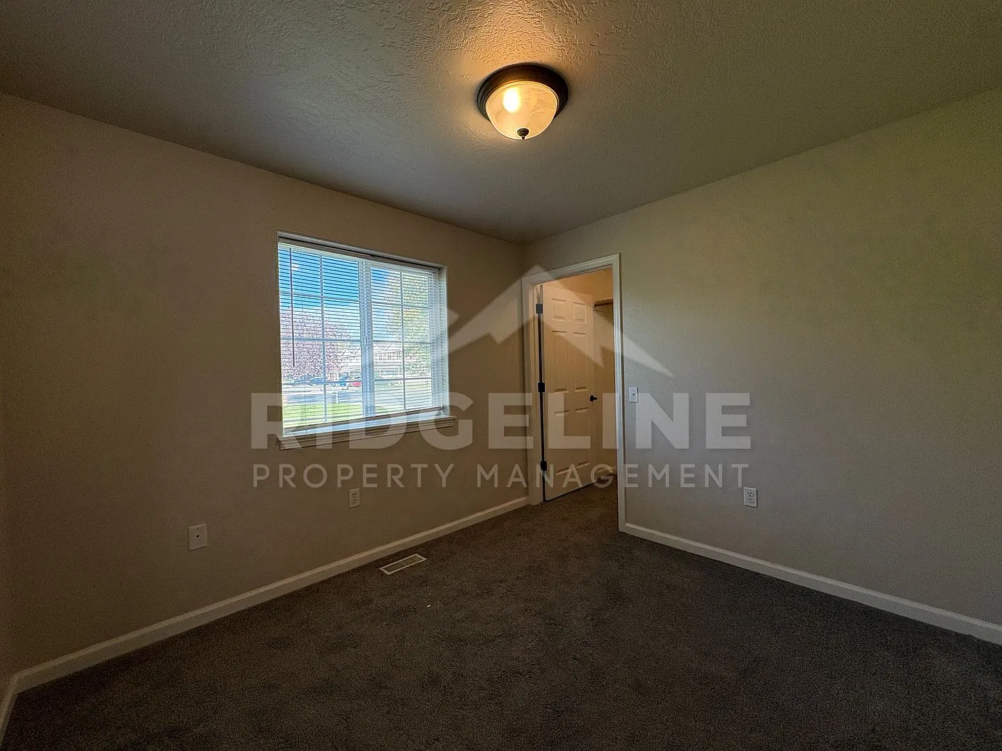 118 Clubhouse Circle — Photo 2