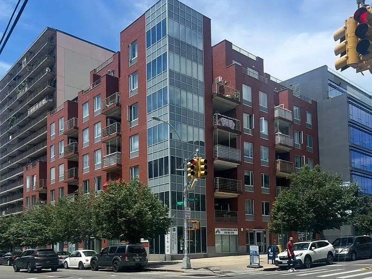 38-30 Parsons Blvd #2F — Photo 1
