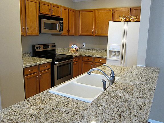 2nd image of 16709 Ivy Grove Dr