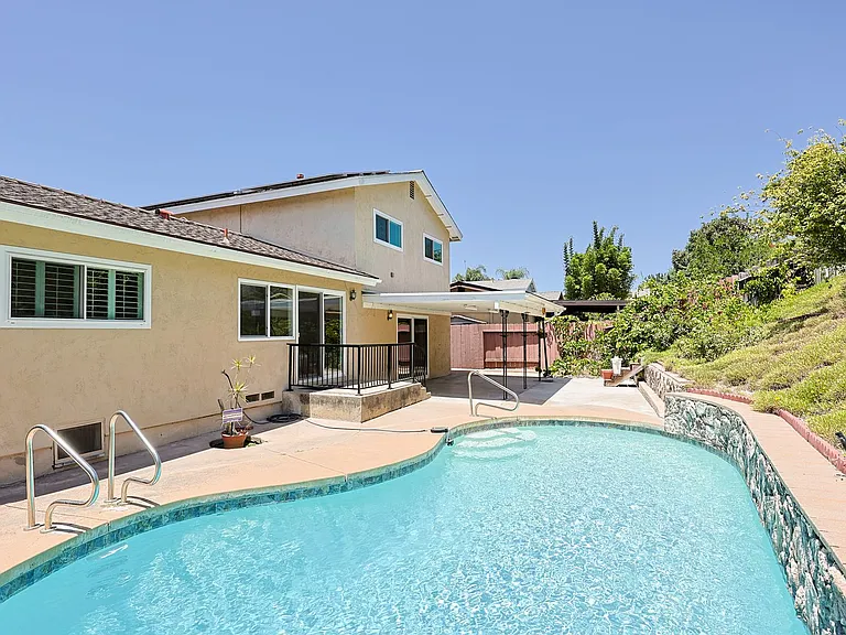7517 Melotte St — Photo 33