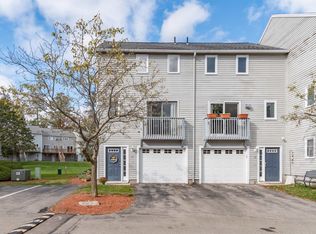 33 Profile Cir, Nashua, NH 03063