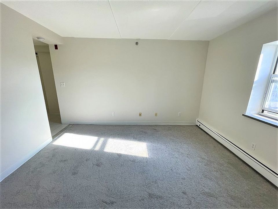 580 Salem St Wakefield, MA Zillow Apartments for Rent in Wakefield