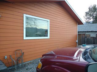 406 10th Ave #406, Oroville, WA 98844