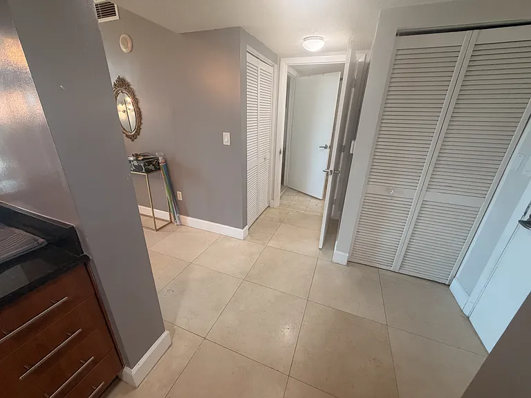 1800 N Bayshore Dr #1408 — Photo 19