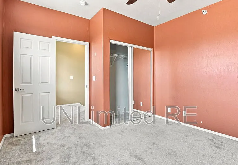 2455 W Silverton Dr — Photo 16