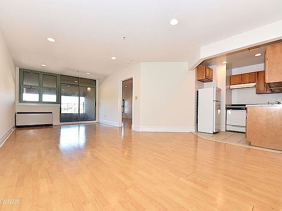 4th image of 1919 24th Ave APT L415